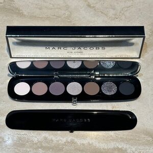 Marc Jacobs Eye-Conic Multi Finish Eye Palette STEEL(ETTO) 820 (Limited Edition)